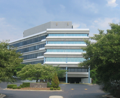 ONLC's computer training center in Bethesda, MD.
